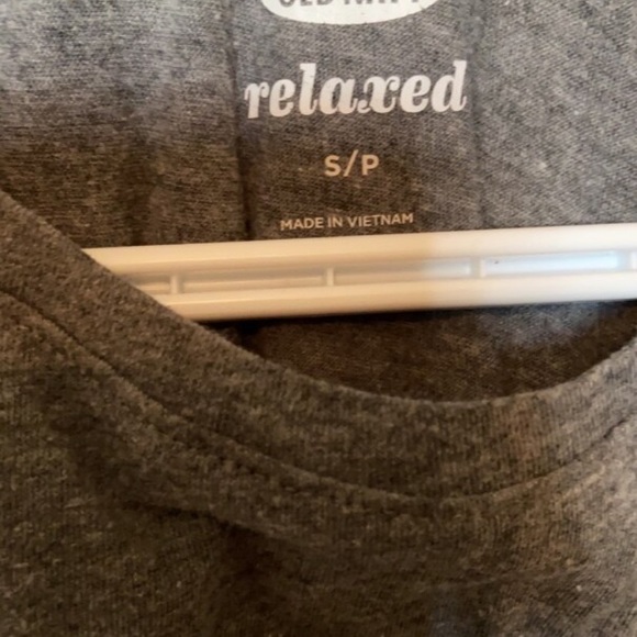 Sleeveless Tank Top - Old Navy - Picture 3 of 3